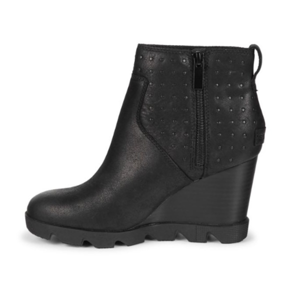 Sorel Joan Uptown Studded Waterproof Leather Booties - Black - W10.5 - Edgy Chic - Picture 12 of 12